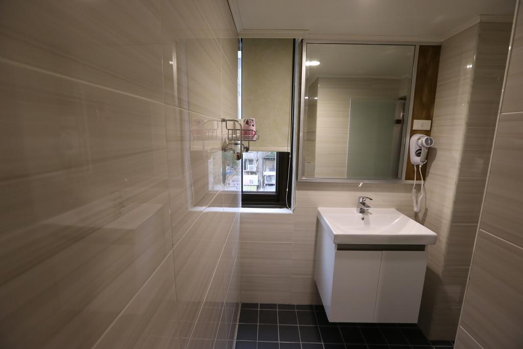 Central Hotel Taoyuan Eksteriør billede