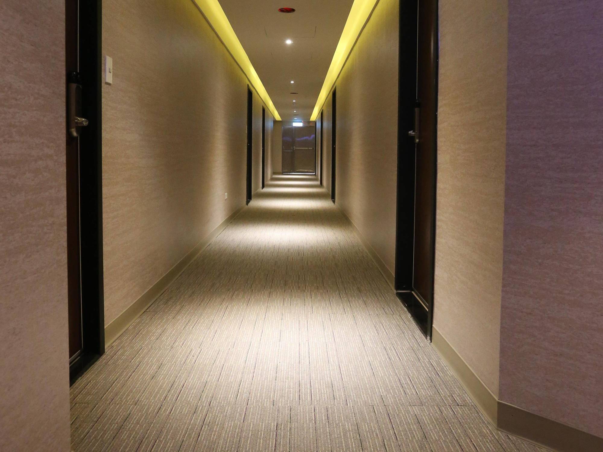 Central Hotel Taoyuan Eksteriør billede